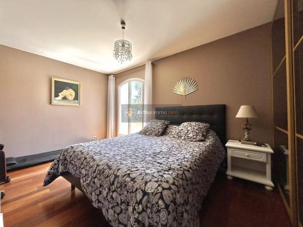 Vente Maison 6 pièces 220 m2 à Saint-Aygulf