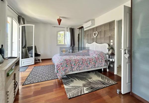 Vente Maison 6 pièces 220 m2 à Saint-Aygulf