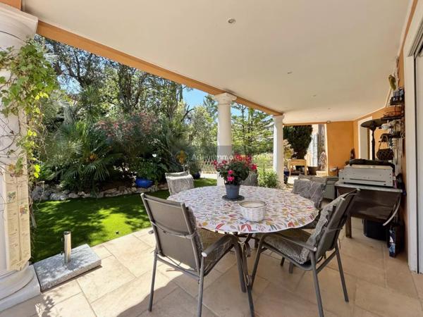 Vente Maison 6 pièces 220 m2 à Saint-Aygulf