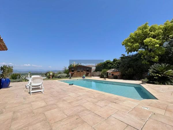 Vente Maison 6 pièces 220 m2 à Saint-Aygulf