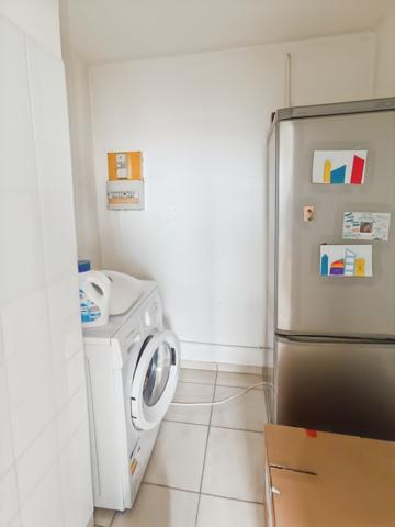 Appartement
         3 pièces
        - 65 m² 77 000 € *