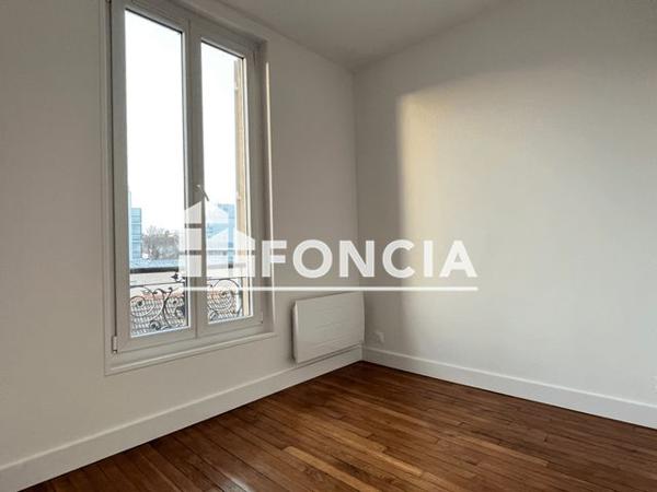 Location Appartement 4 pièces 76.2 m² - 9 AVENUE DE BOBIGNY Noisy Le Sec 93130