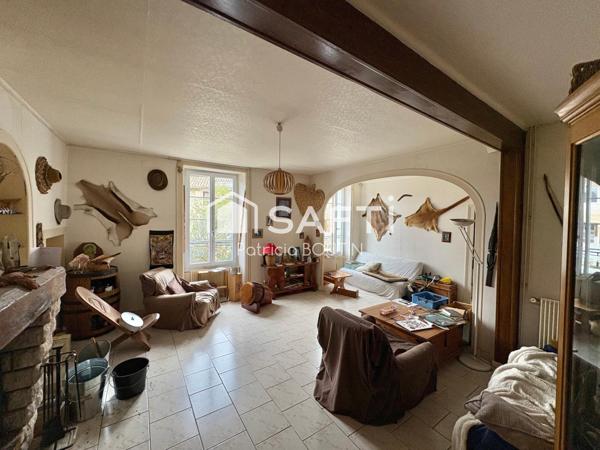 MAGNIFIQUE MAISON FAMILIALE DE 8 CHAMBRES A SAINT MAIXENT L'ECOLE !