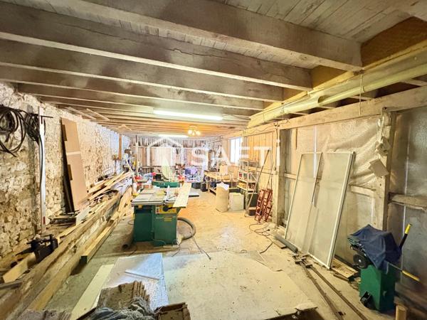 MAGNIFIQUE MAISON FAMILIALE DE 8 CHAMBRES A SAINT MAIXENT L'ECOLE !