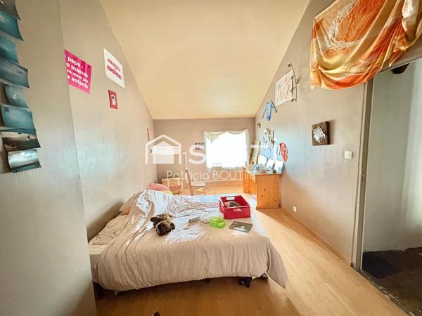 MAGNIFIQUE MAISON FAMILIALE DE 8 CHAMBRES A SAINT MAIXENT L'ECOLE !