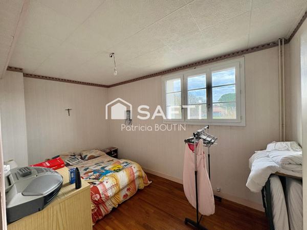 MAGNIFIQUE MAISON FAMILIALE DE 8 CHAMBRES A SAINT MAIXENT L'ECOLE !