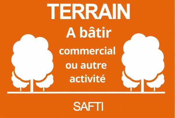 Terrain constructible à vocation commerciale ou autre activité