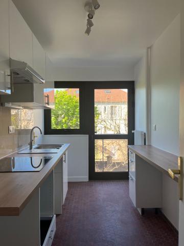 Magnifique 3 pièces 66.27m² avec parking et cave refait à Neuf - 1815€ CC -