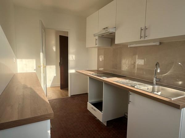 Magnifique 3 pièces 66.27m² avec parking et cave refait à Neuf - 1815€ CC -