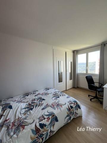 Appartement à louer 5 pièces de 79 m²
