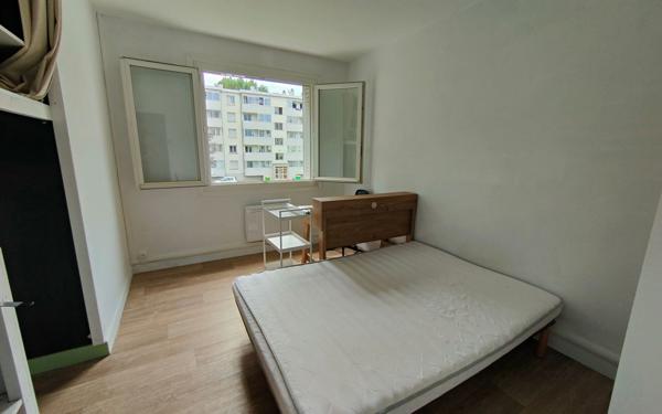 Appartement à vendre    4 pièces • 49,51 m2 Saint-Martin-d'Hères