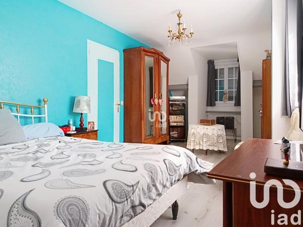 House for sale 7 rooms 161 m² Saint-Fargeau-Ponthierry
