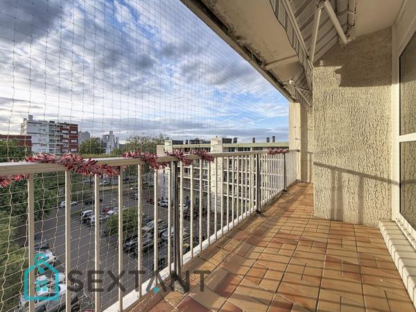 Appartement avec balcon 84 m2 idéalement situé