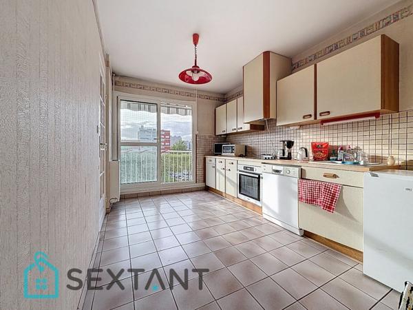 Appartement avec balcon 84 m2 idéalement situé