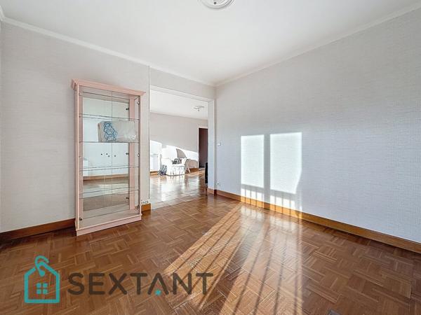 Appartement avec balcon 84 m2 idéalement situé