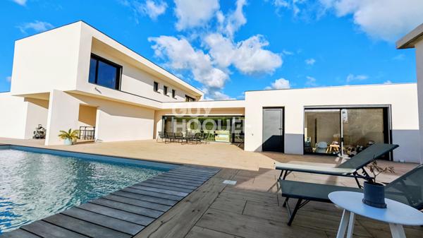 EN EXCLUSIVITE !! Perpignan Parc Ducup - Villa contemporaine de 225 m² - 4 suites - Piscine - Environnement calme et privilégié