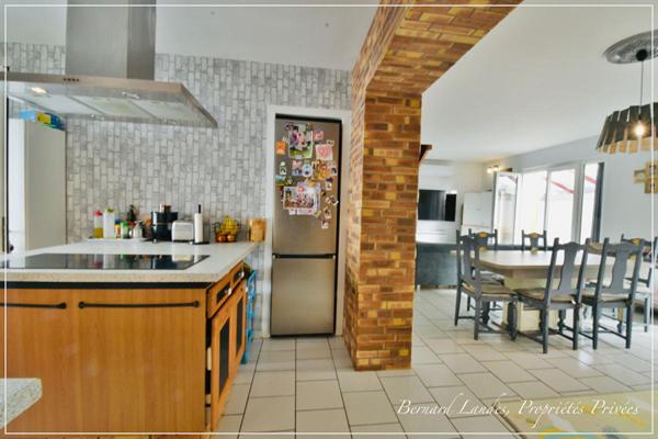 Maison  4 pièce(s) 106.65 m2 - Proche centre ville de Dax