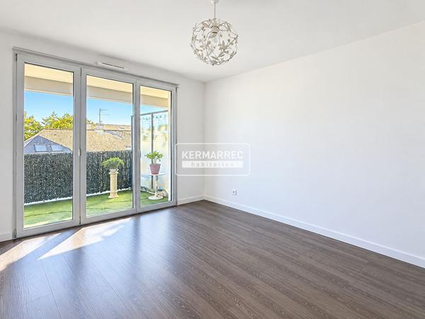 Appartement 2 pièces – 53 m² environ à L'Hermitage (ref : 41409)
