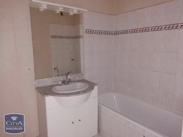 Appartement à louer 2 pièces 47.97m²