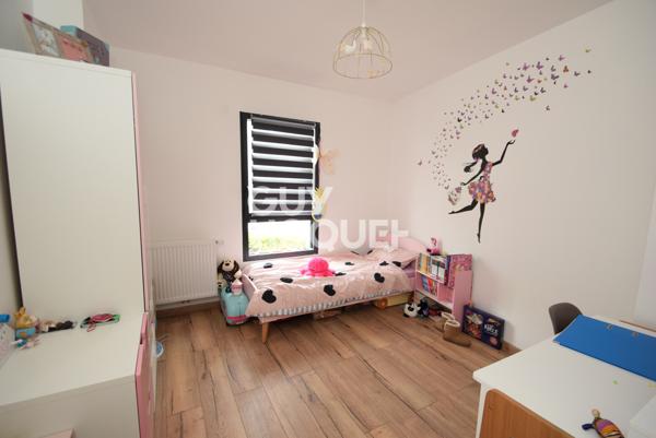 Maison récente à Isneauville