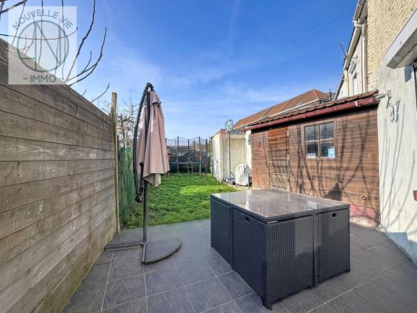 Maison
                                                                                                                                                                                                                                                                                                                        5 pièce(s)                                                                                                                                                                                                          4 chambre(s)                                                                                                                                                                                                          120  m²