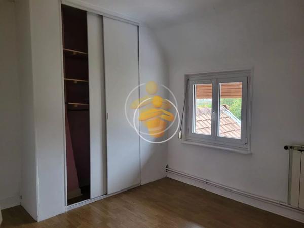 Vente                                                      Maison
                        
                     5 pièces                      85 m2                     à Beautor