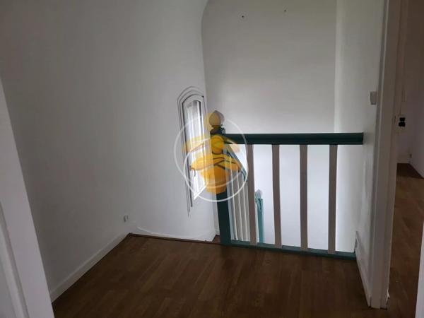 Vente                                                      Maison
                        
                     5 pièces                      85 m2                     à Beautor