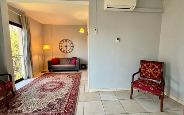 Appartement à vendre    3 pièces • 75,21 m2 Avignon