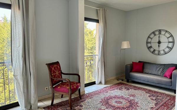 Appartement à vendre    3 pièces • 75,21 m2 Avignon