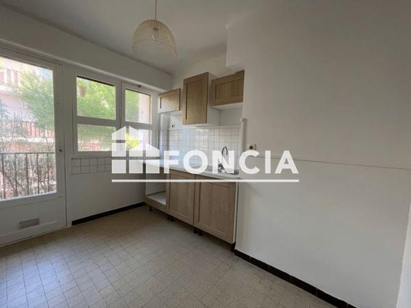 Location Appartement 3 pièces 64.36 m² - 4 CHEMIN DE LA CHARTREUSE Toulon 83000