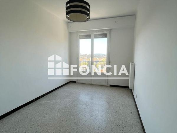 Location Appartement 3 pièces 64.36 m² - 4 CHEMIN DE LA CHARTREUSE Toulon 83000