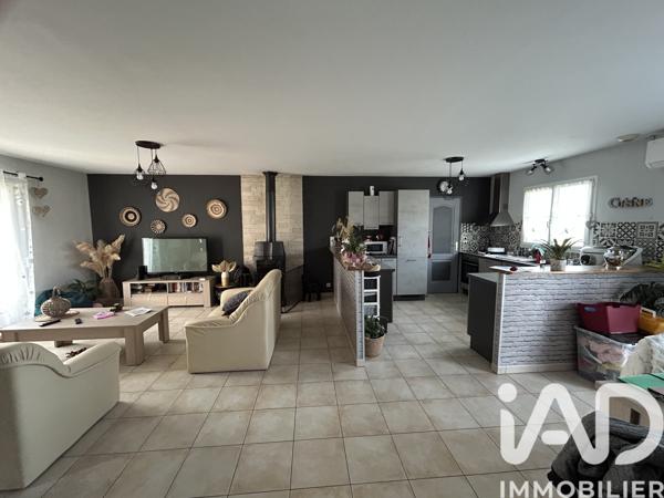 Maison à vendre 6 pièces 127 m² Saint-Benoît-du-Sault