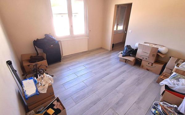 Maison à vendre    3 pièces •  Nemours