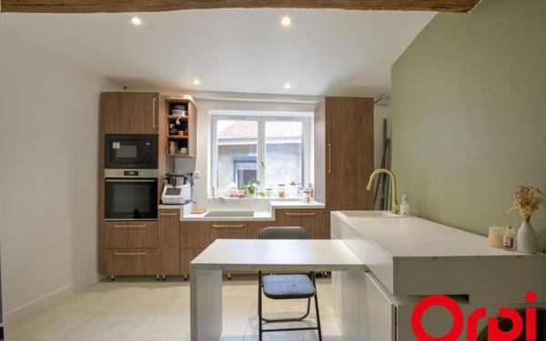 Maison à vendre    2 pièces •  Montluel