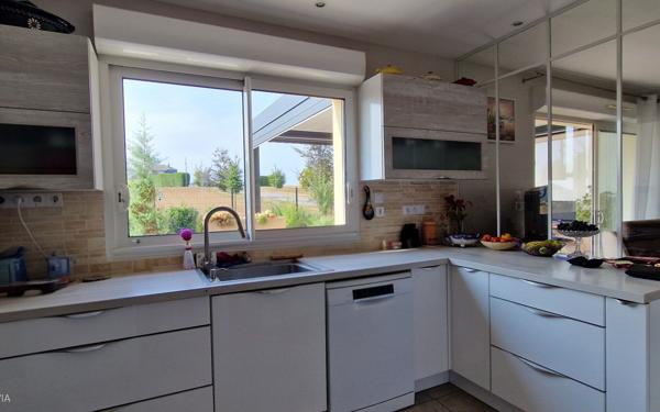 Maison à vendre    5 pièces • 132 m2 Grugies