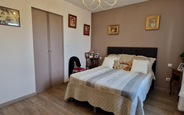 Maison à vendre    5 pièces • 132 m2 Grugies