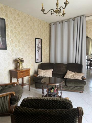 Maison à vendre 4 pièces CHAMPAGNE MOUTON (16)