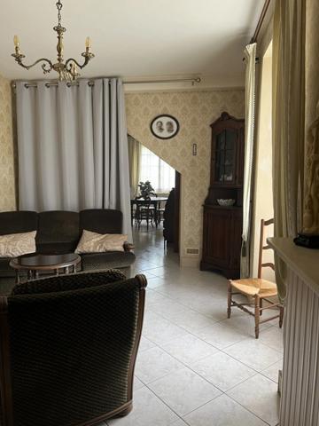 Maison à vendre 4 pièces CHAMPAGNE MOUTON (16)