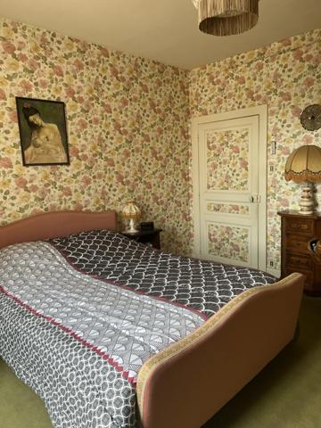 Maison à vendre 4 pièces CHAMPAGNE MOUTON (16)