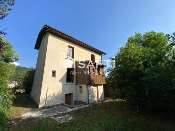 Idéalement située à Bellignat