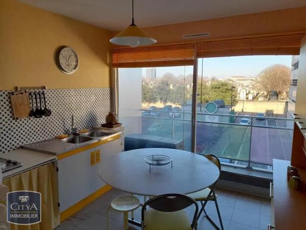 Appartement à louer 2 pièces 54.88m² Bordeaux (33000)