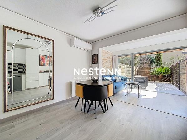 GOLFE JUAN - 2P - 34M2- MER - TERRASSE 40M2 - PARKING - CAVE - PISCINE