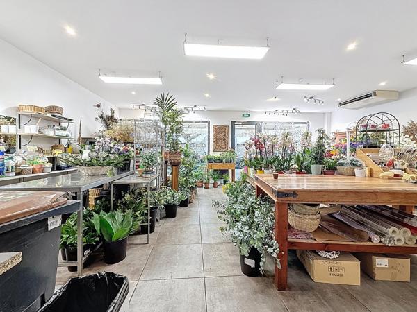 Résidence de  standing récente aux normes PMR