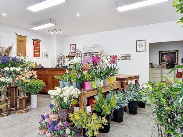 Résidence de  standing récente aux normes PMR