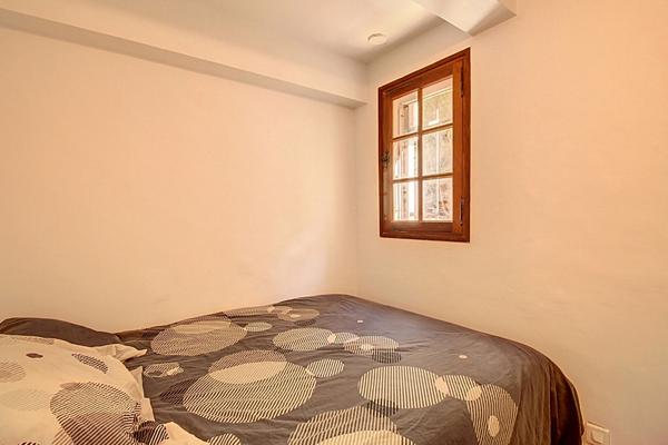 Appartement rez-de-jardin secteur Nord de Vitrolles sans charges avec place de parking