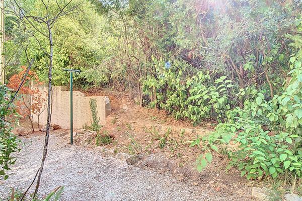 Appartement rez-de-jardin secteur Nord de Vitrolles sans charges avec place de parking