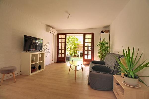 Appartement rez-de-jardin secteur Nord de Vitrolles sans charges avec place de parking