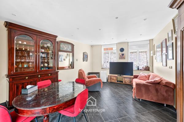 Large maison de ville avec gros potentiel