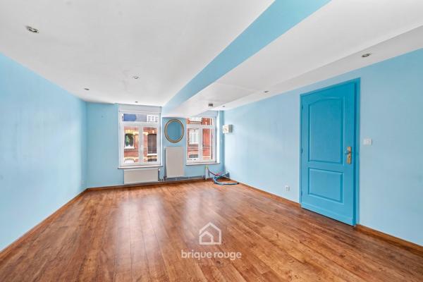 Large maison de ville avec gros potentiel