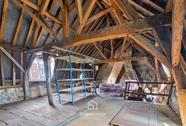 Large maison de ville avec gros potentiel